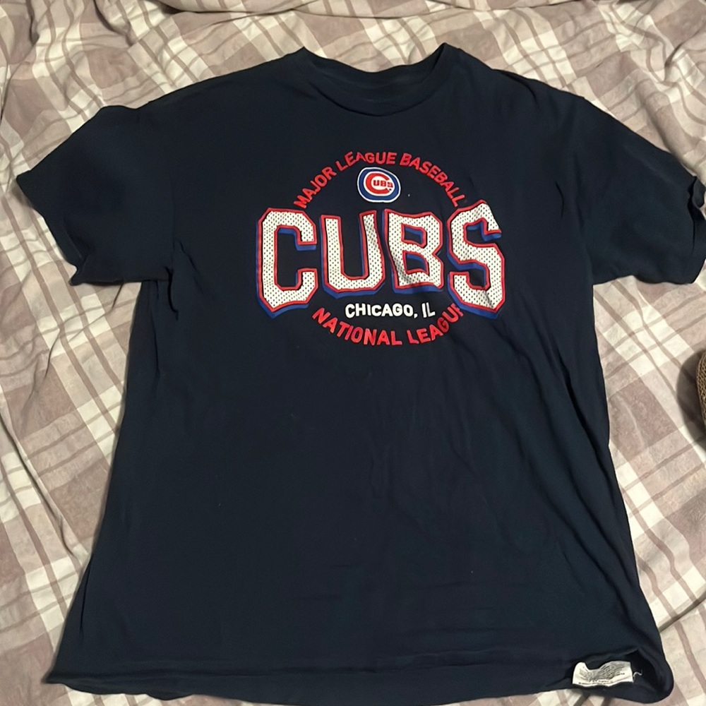 men’s L chicago cubs tee